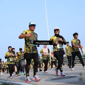 Runner Photo 6342985