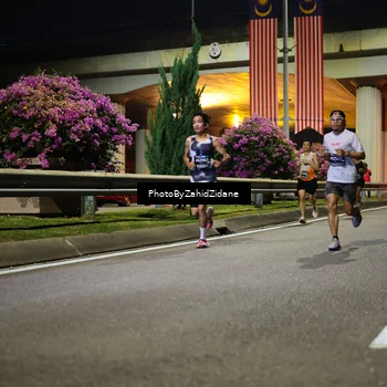 Runner Photo 6343000