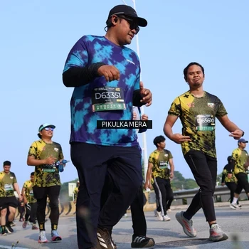 Runner Photo 6343018
