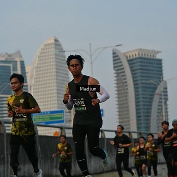 Runner Photo 6343024