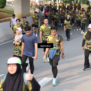 Runner Photo 6343044