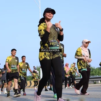 Runner Photo 6343062