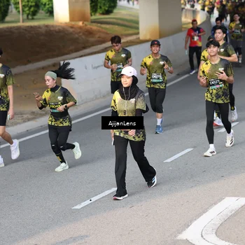 Runner Photo 6343153