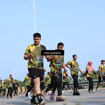 Runner Photo 6343173