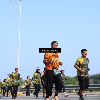 Runner Photo 6343223