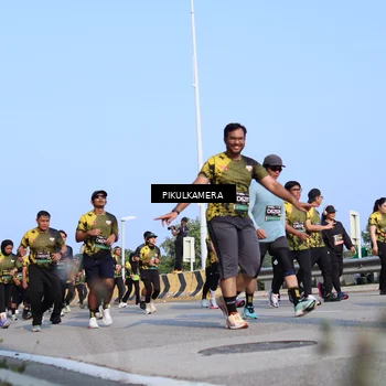 Runner Photo 6343295