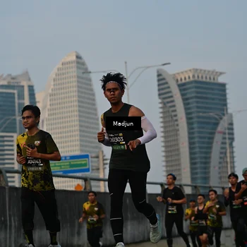 Runner Photo 6343304