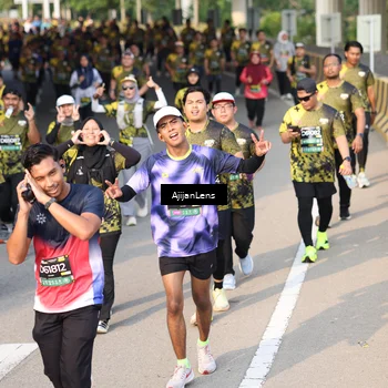 Runner Photo 6343353