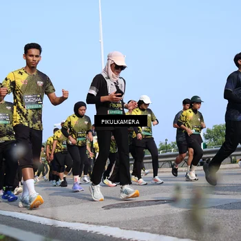 Runner Photo 6343433