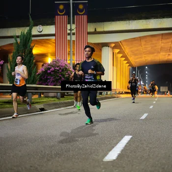 Runner Photo 6343505