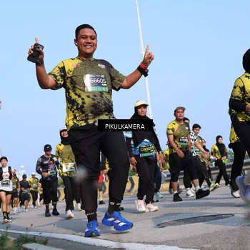 Runner Photo 6343507