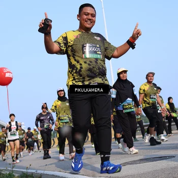 Runner Photo 6343540