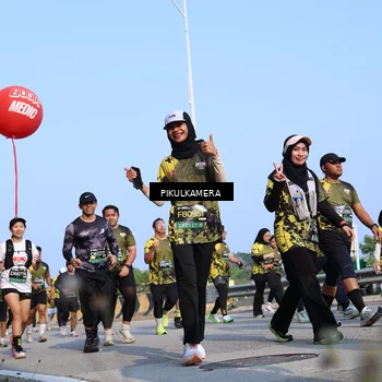 Runner Photo 6343561