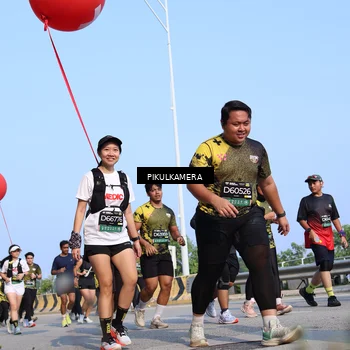 Runner Photo 6343677