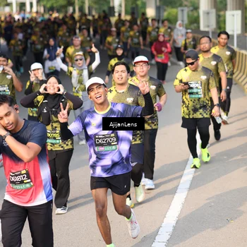 Runner Photo 6343737