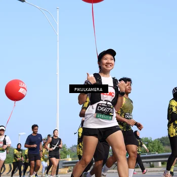 Runner Photo 6343744