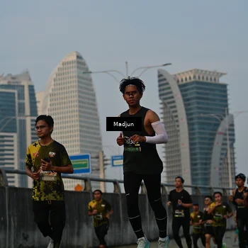 Runner Photo 6343749