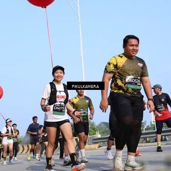 Runner Photo 6343752