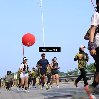 Runner Photo 6343778