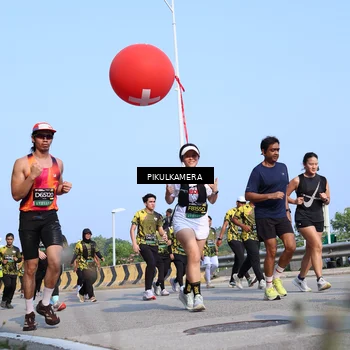 Runner Photo 6343822
