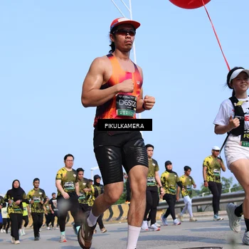 Runner Photo 6343840
