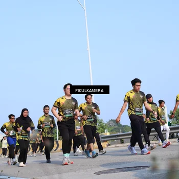 Runner Photo 6343889