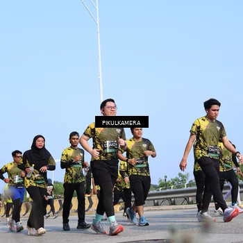 Runner Photo 6343919