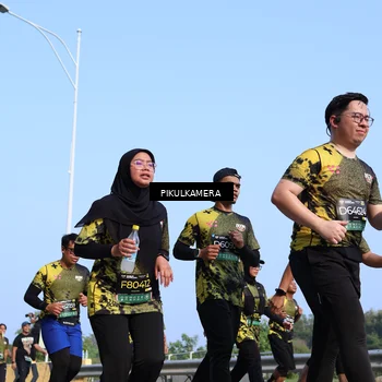 Runner Photo 6343982