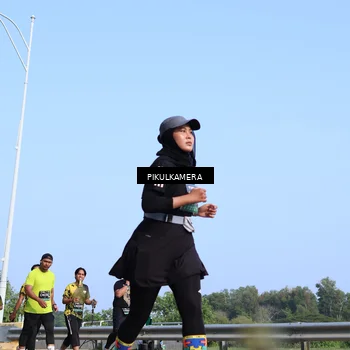 Runner Photo 6344026