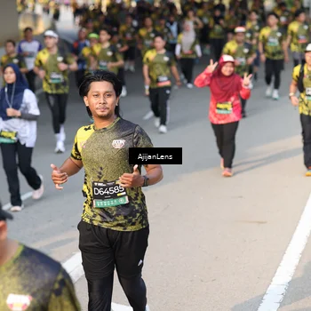 Runner Photo 6344050