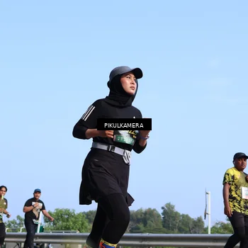 Runner Photo 6344070