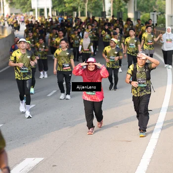 Runner Photo 6344179