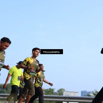 Runner Photo 6344200