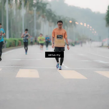 Runner Photo 6344304