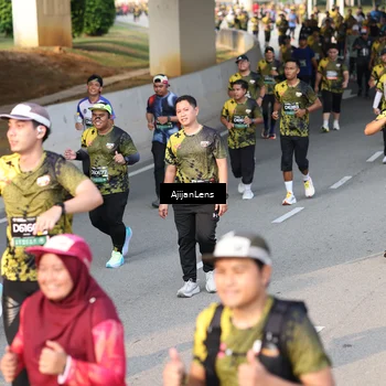 Runner Photo 6344379