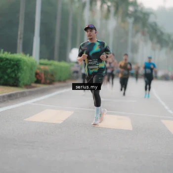 Runner Photo 6344452