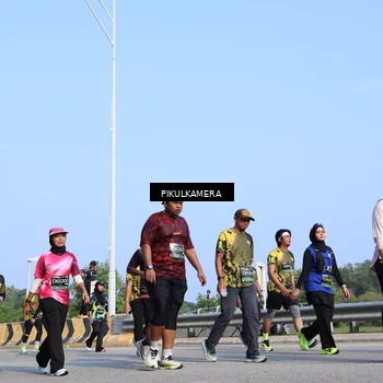 Runner Photo 6344467