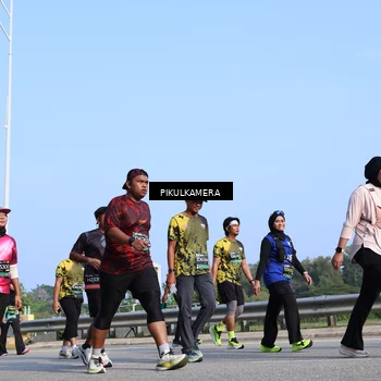 Runner Photo 6344505