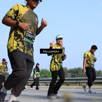 Runner Photo 6344619