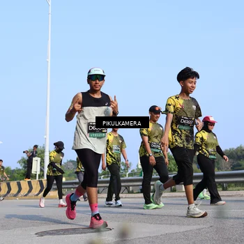 Runner Photo 6344660