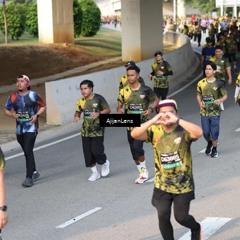 Runner Photo 6344678