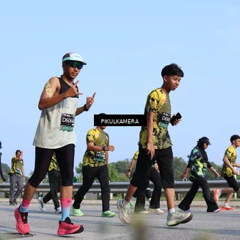 Runner Photo 6344686