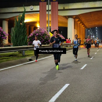 Runner Photo 6344697