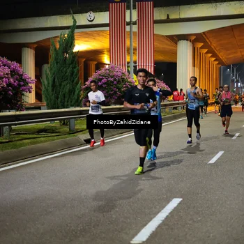 Runner Photo 6344715