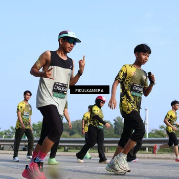 Runner Photo 6344727