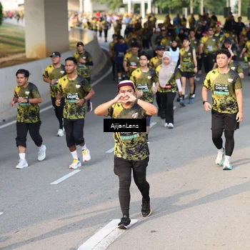 Runner Photo 6344750