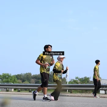 Runner Photo 6344759