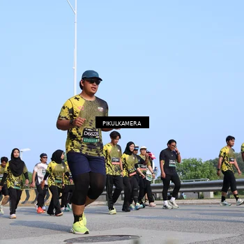 Runner Photo 6344805