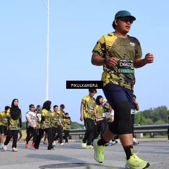 Runner Photo 6344830
