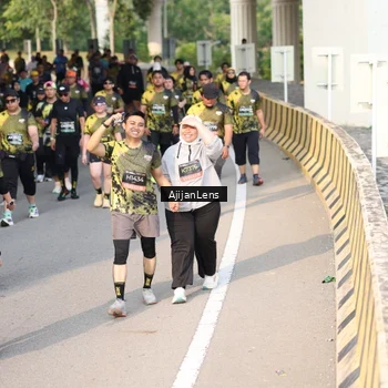 Runner Photo 6344876